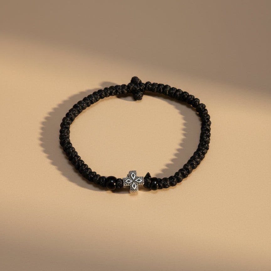 Brojanica pletena tanka – mit kleinem Metallkreuz - svetazvezda