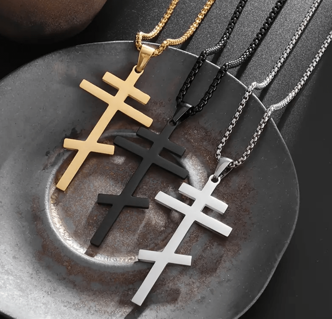 Heiliges Orthodoxes Kreuz mit feiner Kette – Symbol des Glaubens - svetazvezda
