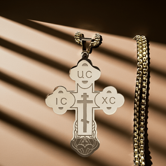 Orthodoxes Kreuz (4,5 × 3,4 cm) mit Edelstahlkette - svetazvezda