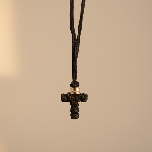 Orthodoxes Kreuz aus Kordel für das Auto (4 × 2,2 cm) - svetazvezda