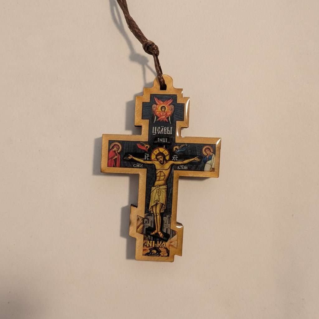 Autokreuz aus Holz – Mit Darstellung von Isus Hristos - svetazvezda