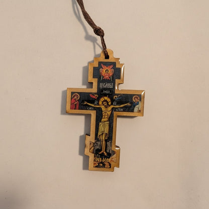 Autokreuz aus Holz – Mit Darstellung von Isus Hristos - svetazvezda