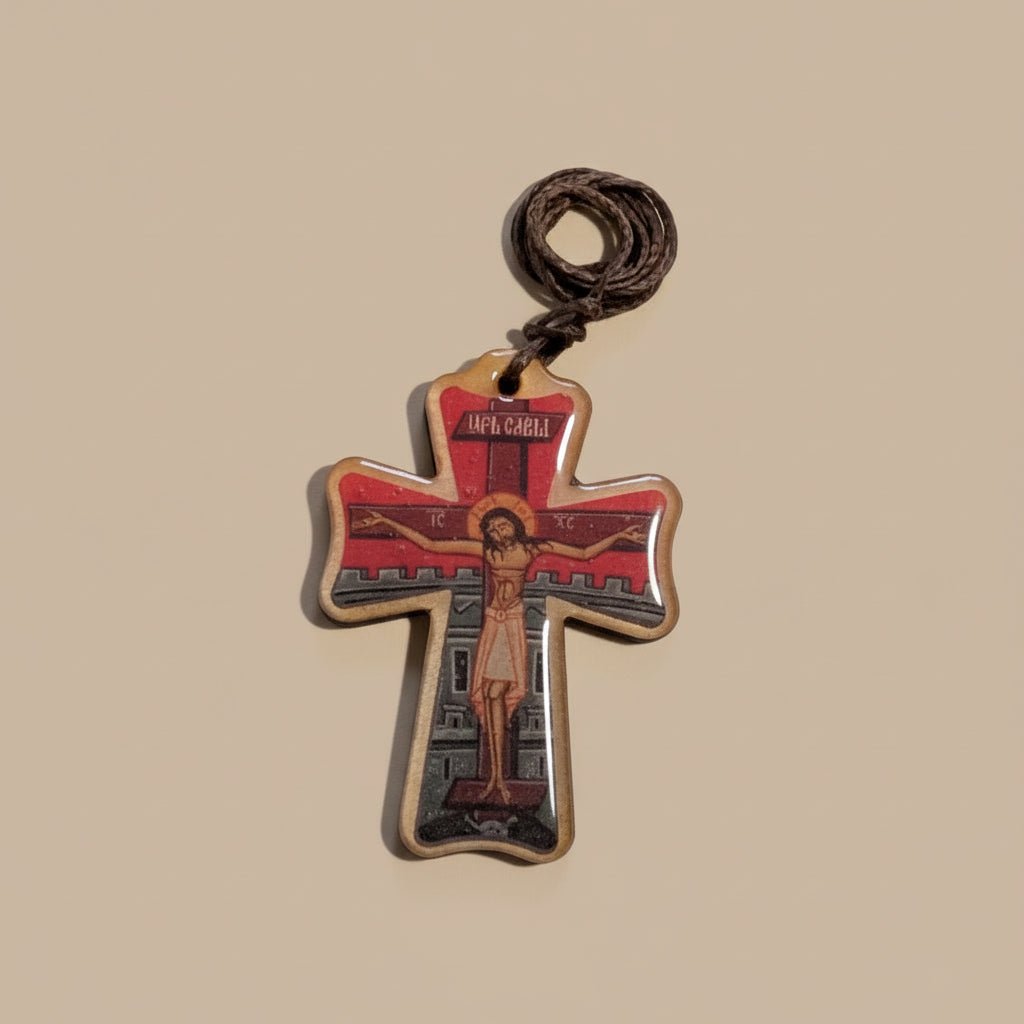 Autokreuz aus Holz – Mit Darstellung von Isus Hristos - svetazvezda