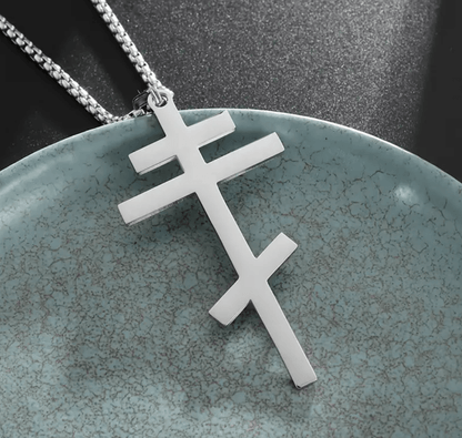 Heiliges Orthodoxes Kreuz mit feiner Kette – Symbol des Glaubens - svetazvezda