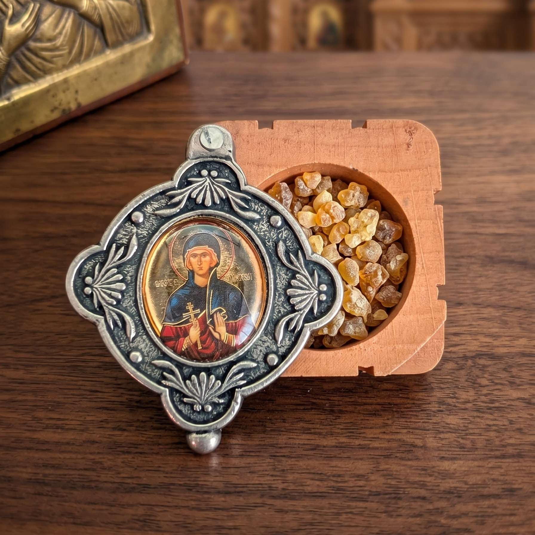 Serbisch-orthodoxer Weihrauchbehälter aus Holz und Metall